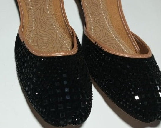 Women's PU Fancy Embroidered Black Khussa - Jutishop.pk