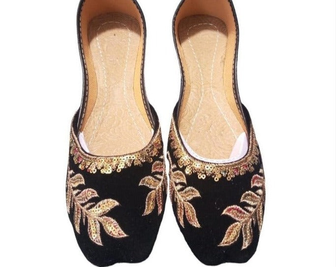 Women's Velvet Fancy Embroidered Black-Golden Khussa - Jutishop.pk