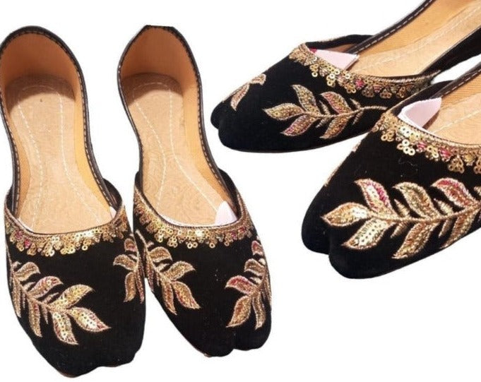 Women's Velvet Fancy Embroidered Black-Golden Khussa - Jutishop.pk